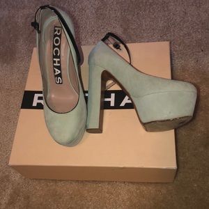 ROCHAS Ankle Strap Menta Platforms heel!✨